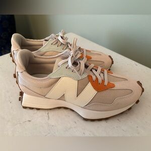 NEW BALANCE 327 sneakers Women size 8